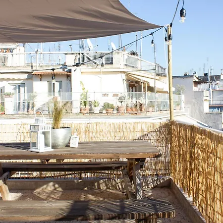 Homevision - Chic - Cozy Balcony Bliss Daire *