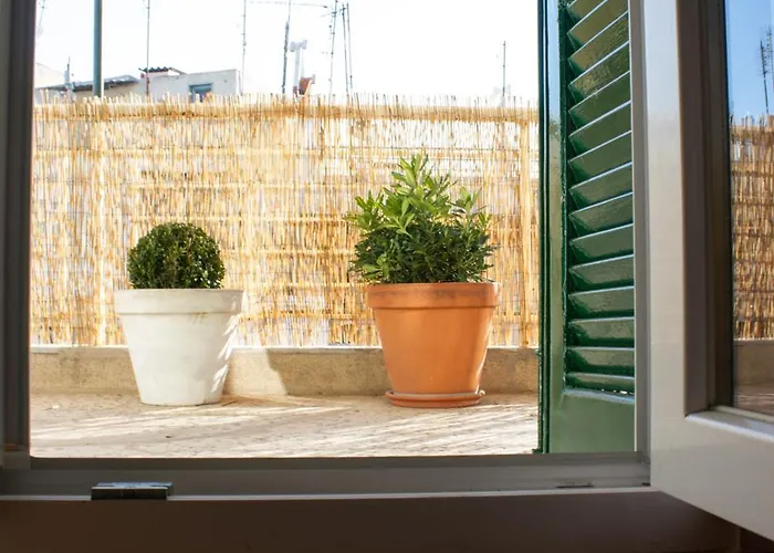Homevision - Chic - Cozy Balcony Bliss * Thessalonique