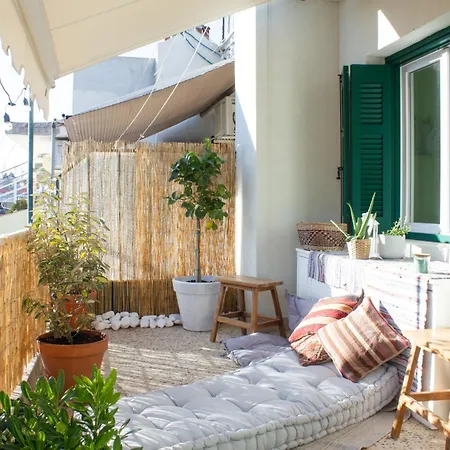Homevision - Chic - Cozy Balcony Bliss Thessaloníki