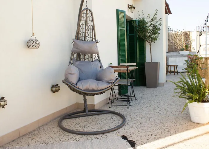Daire Homevision - Chic - Cozy Balcony Bliss Selanik