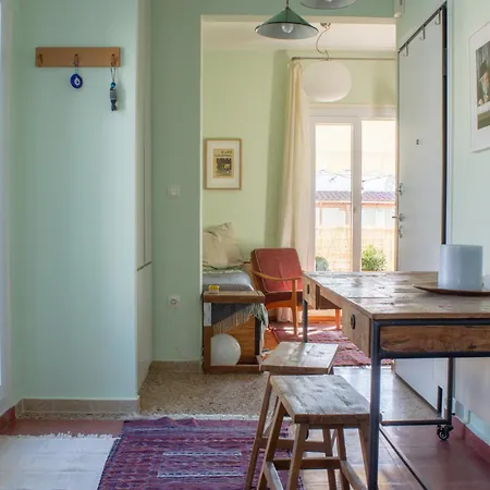 Homevision - Chic - Cozy Balcony Bliss Apartment Thessaloniki